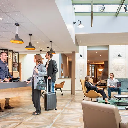 Adagio Centre Grand Place 4*