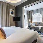Apart Otel Adagio Centre Grand Place 4*