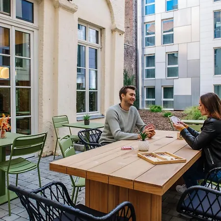Apartahotel Adagio Centre Grand Place Lila