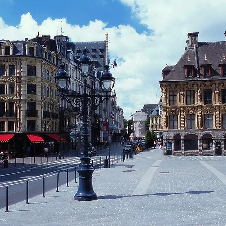 Adagio Centre Grand Place Апарт-отель 4*