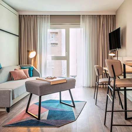 Adagio Centre Grand Place Апарт-отель 4*