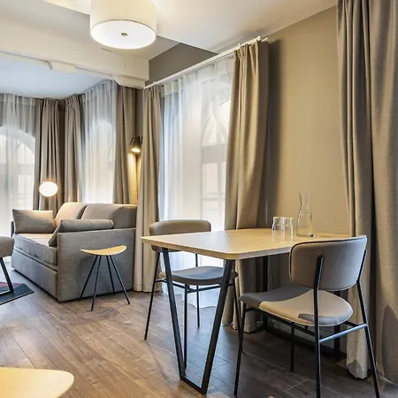 Adagio Centre Grand Place Apartahotel