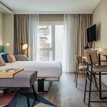 アパートホテル Adagio Centre Grand Place 4*