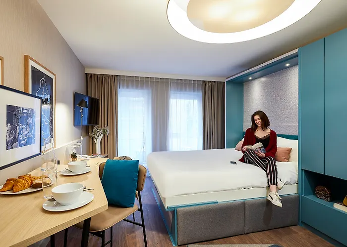 Adagio Centre Grand Place Aparthotel 4*