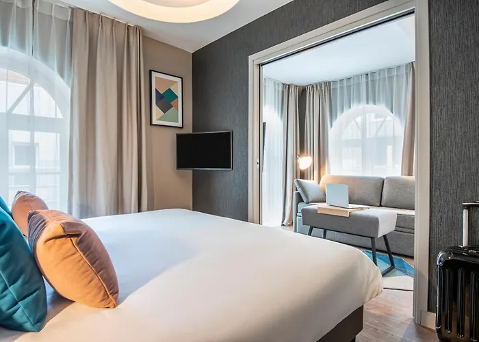 Adagio Centre Grand Place 4*