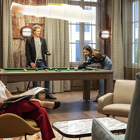 Adagio Centre Grand Place 4*